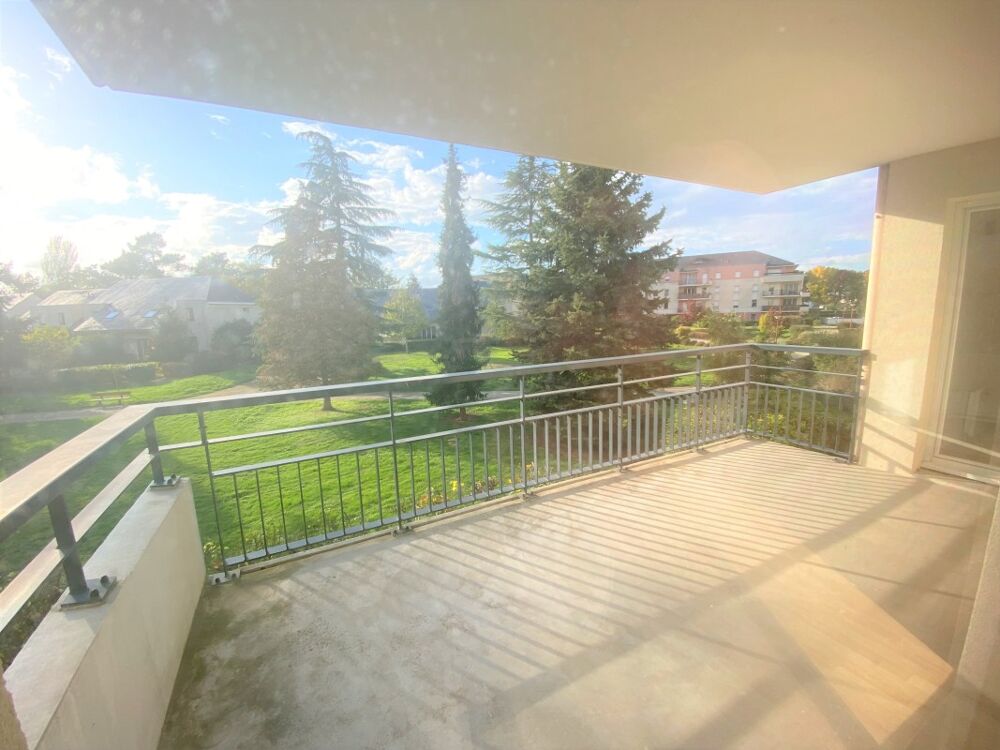 T4 avec balcon et parking au MANS