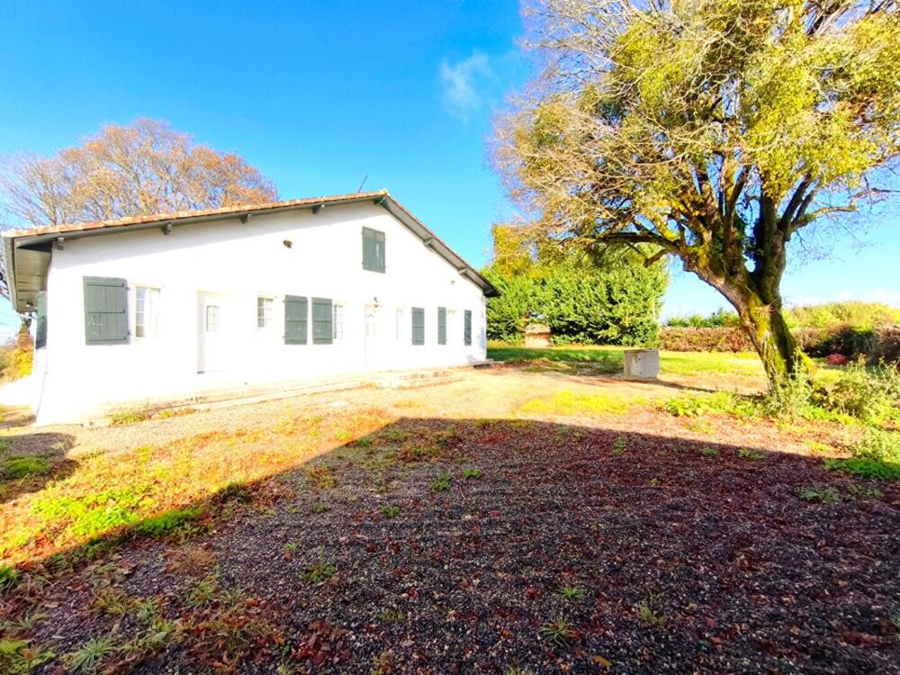 Maison Poyartin 4 pièce(s) 154 m2 plus garage 65 m2 et dépendance 37m2