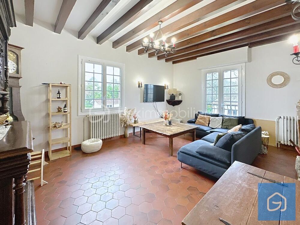 Vente Maison Maison familliale sur trois niveaux d'environ 150 m² Mont de marsan