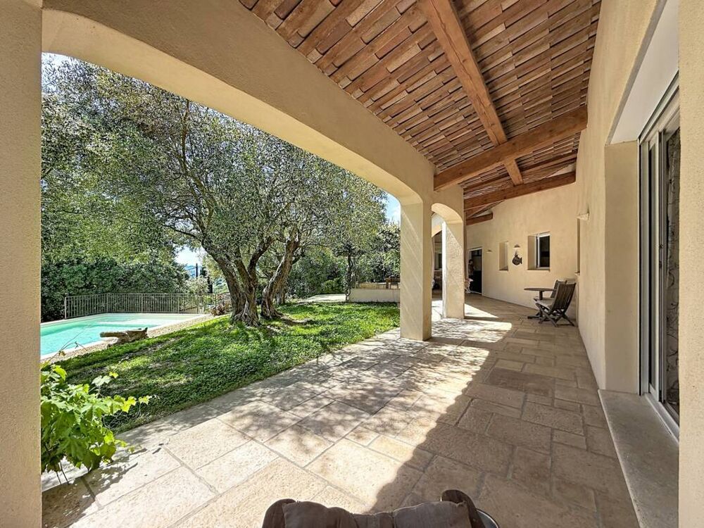 � vendre  Maison Montauroux (83440)