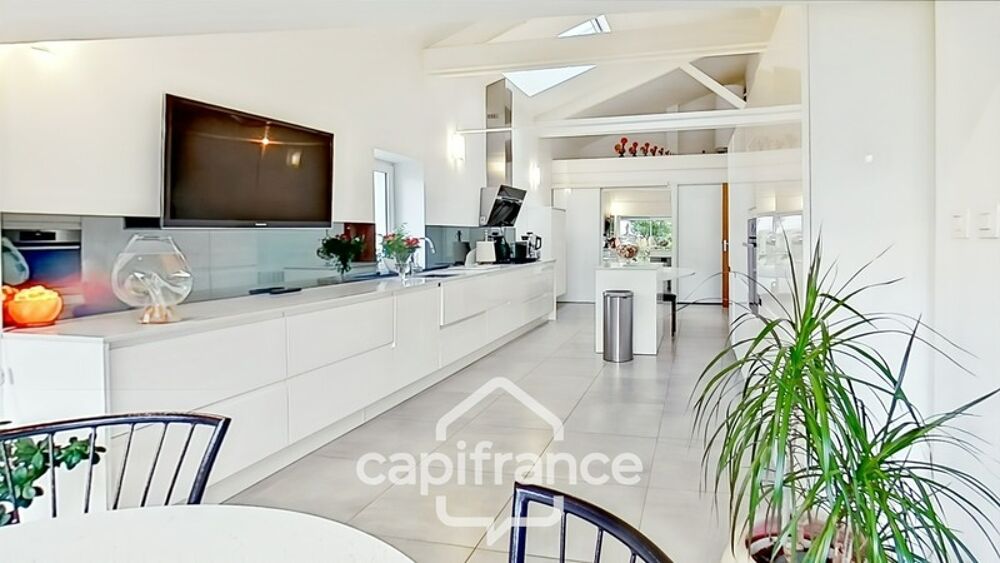 Vente Maison Dpt  (64)PUYOO AU CALME, PROPRIÉTÉ DE CARACTÈRE – 192 m² – DÉPENDANCES – APPARTEMENT T3 LOUÉ – CADRE PRIVILÉGIÉ Puyoo