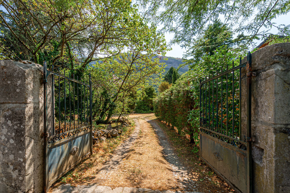 Maison à vendre 6 pièces SONNAZ (73) - Hameau de Montagny avec parc arboré de 2600 M²