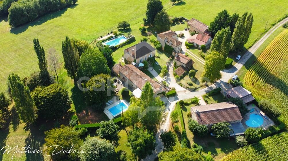 Domaine en hameau privé avec activité touristique - Cadre dexception entre Lot et Dordogne