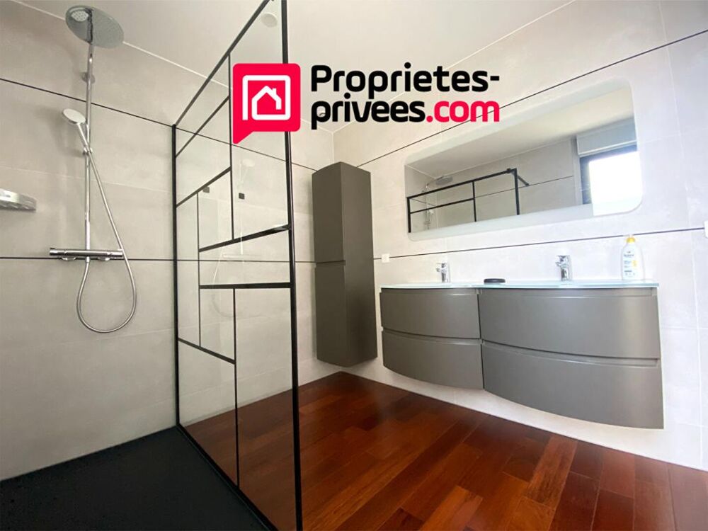 Maison 9 pièce(s) 218 m2