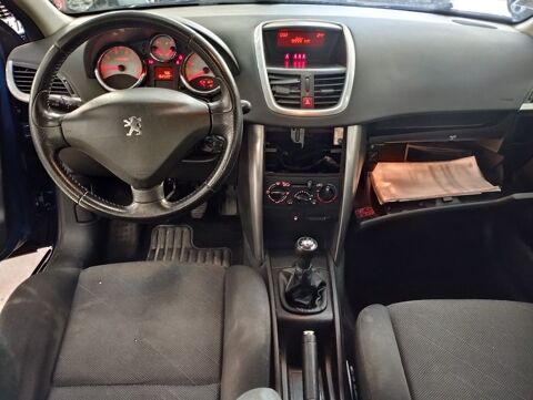 207 1.4 VTI 16 95 5P 2008 occasion 06640 Saint-Jeannet