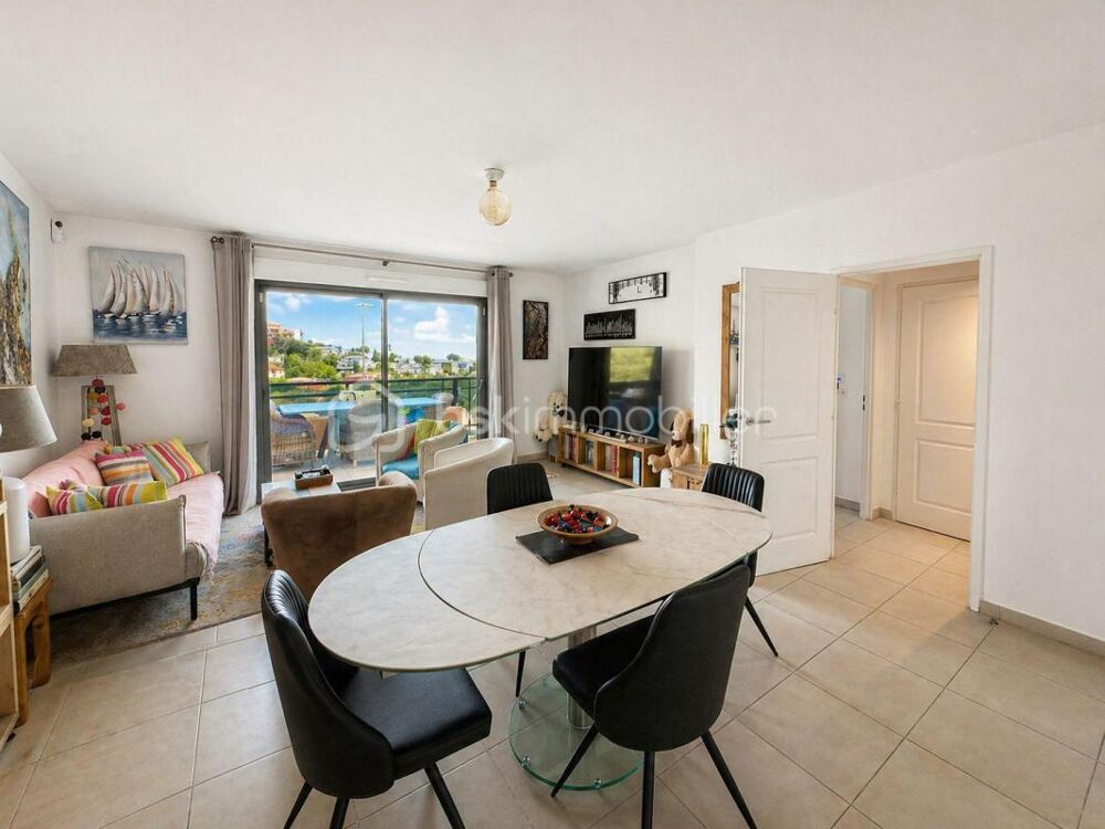 THEOULE / MER - APPT 3 PIECES - 67M² - VUE MER - PARKING - 5 MIN A PIED DE LA PLAGE