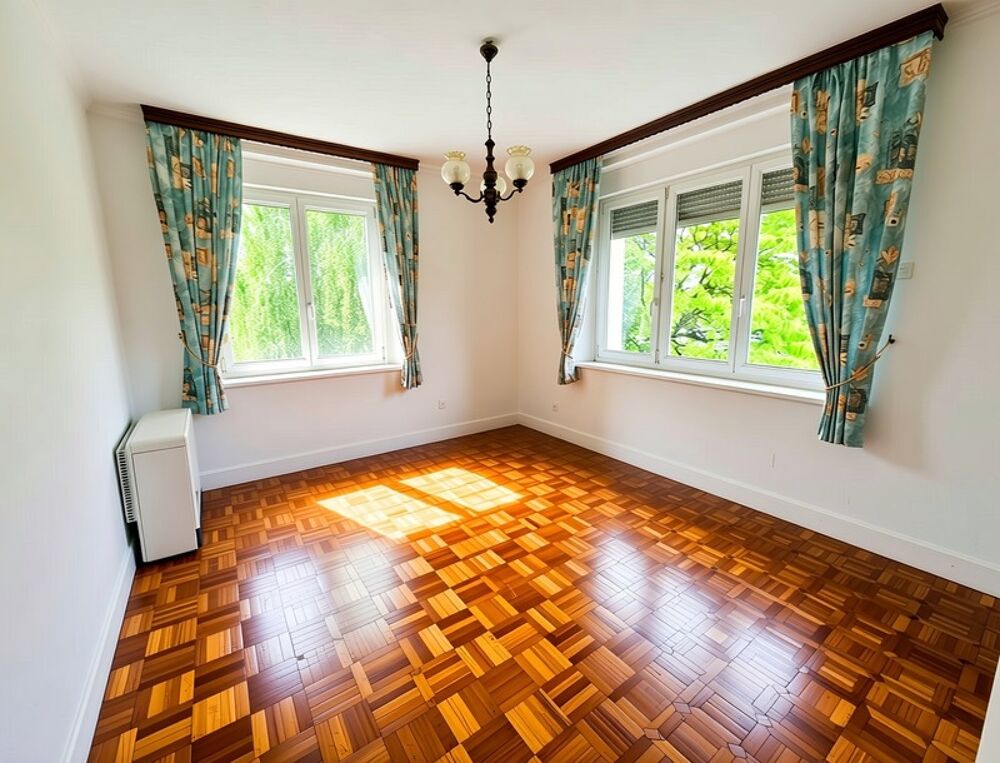 Maison à vendre 8 pièces de 195m² CHATEL SUR MOSELLE (88), situé su un terrain de 620m²
