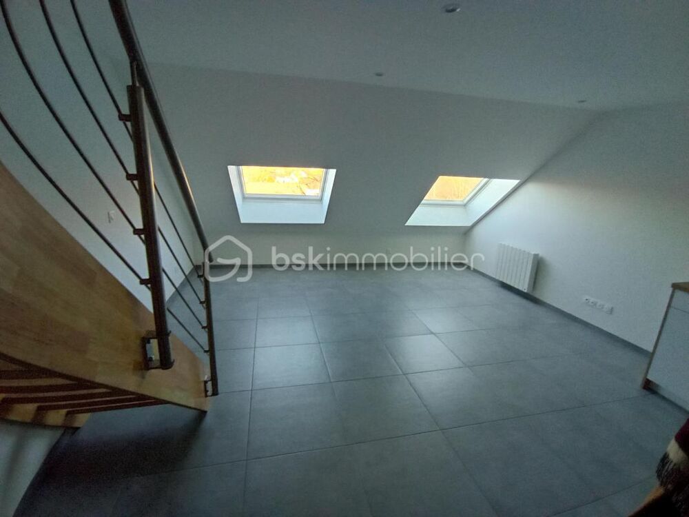 Vente Duplex/Triplex DANS MAISON RESTAUREE, VOTRE APPART. T2 DUPLEX EN DERN. ETAGE DE 2022, DANS UN CADRE AU CALME! Chemaudin
