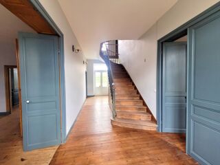  Propriété/château à vendre 14 pièces 470 m²
