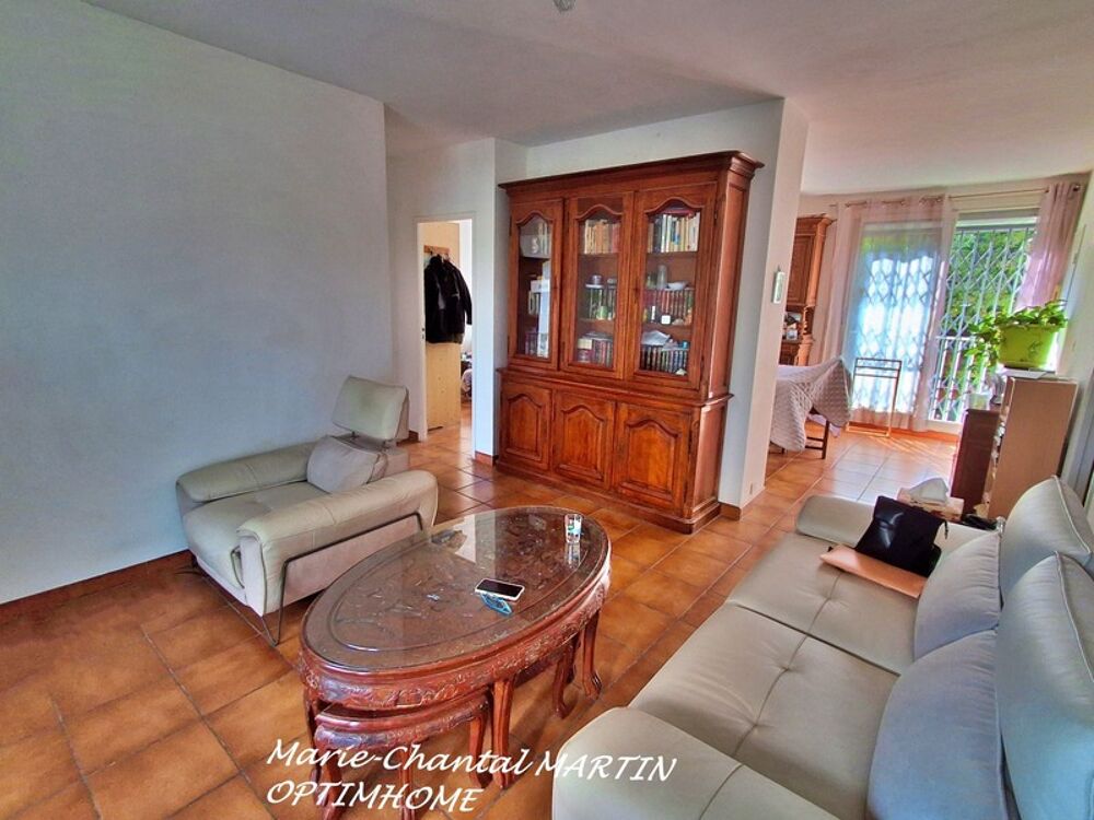 Marseille 13013 T4 traversant 65,52 m² LC avec balcon loggia et grande cave  La Rose / Château-Gombert