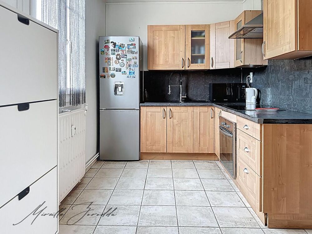 NIMES Appartement 3 pièces 64 m² avec garage, loggia et cave