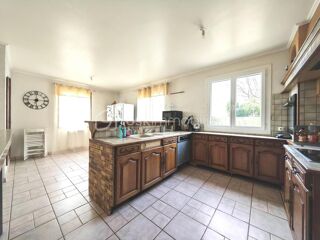  Maison � vendre 7 pi�ces 180 m�