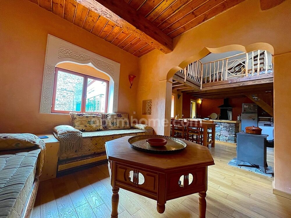 Maison de village avec terrasse