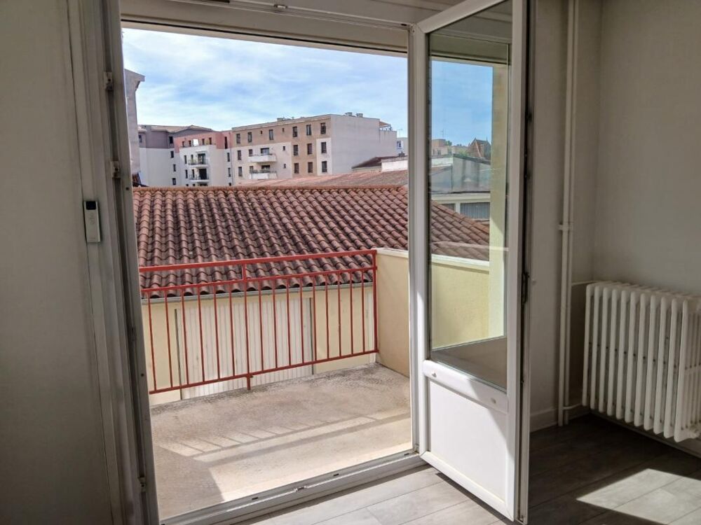 Appartement T3 de 60 m² avec balcon et parking