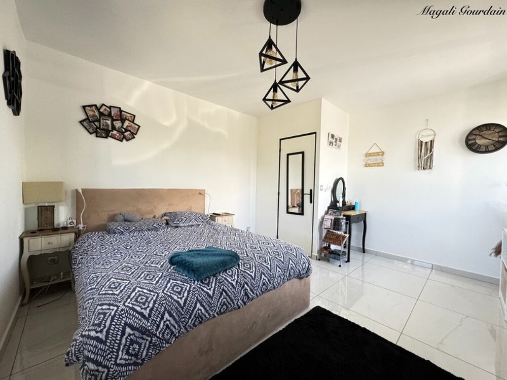 � vendre  Propri�t�/ch�teau Sainte-Anne (97180)