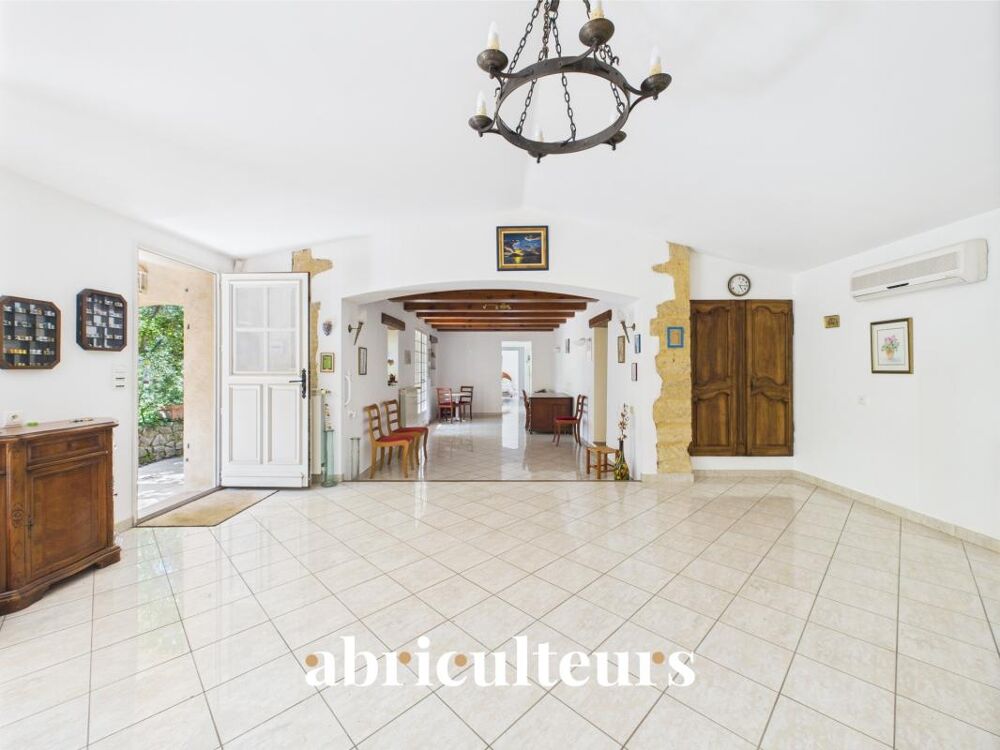 Vente Maison Lambesc – Maison de charme T6 Lambesc