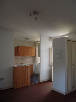  Appartement à louer 1 pièce 25 m²