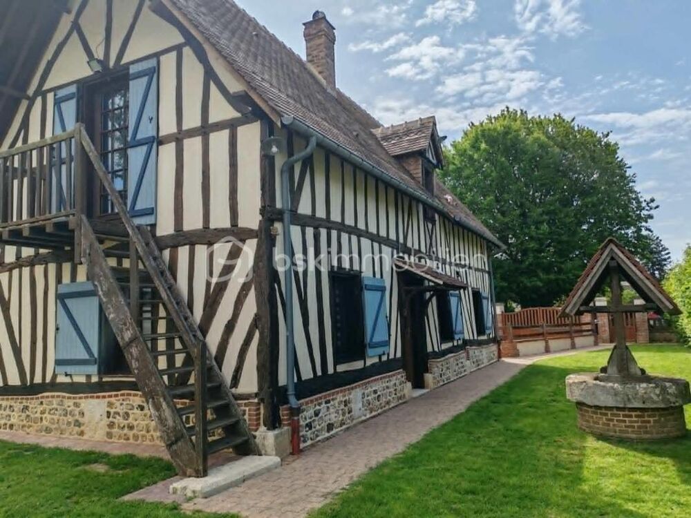 Maison Normande 3 chambres, sous-sol, centre de Bourneville