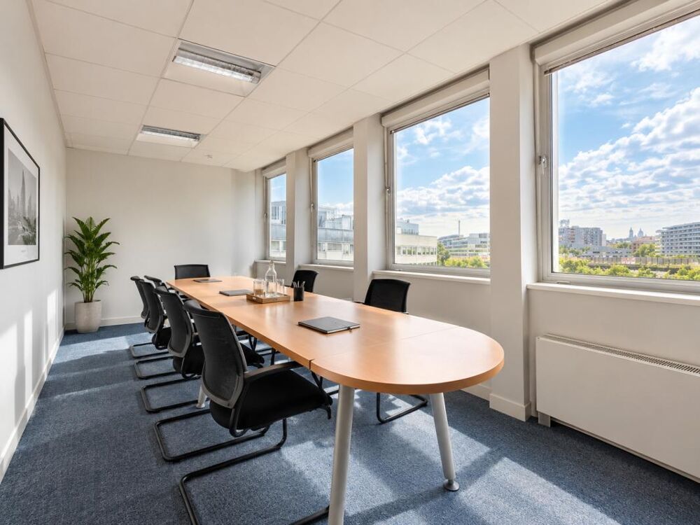   Bureaux 253 m² divisibles - 2 parkings - Clichy, bd Victor Hugo aux portes de Paris 17e 