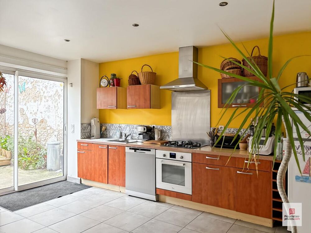 Vente Maison Maison Morannes 6 pièce(s) 142.8 m2 Morannes