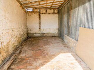  Remise / Grange à vendre 2 pièces 75 m²