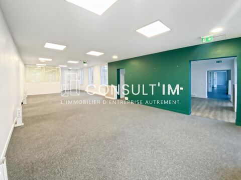 Bureaux de 207m&sup2; &agrave; vendre proche de la place R&eacute;publique 2100000 75003 Paris
