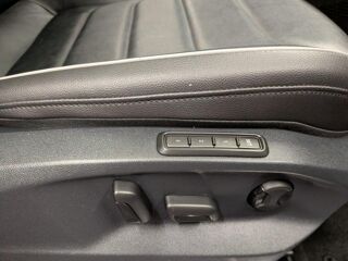 Tiguan 2.0 TDI 150ch DSG7 Elegance Exclusive Entretien complet Volk 2021 occasion 78200 Mantes La Jolie