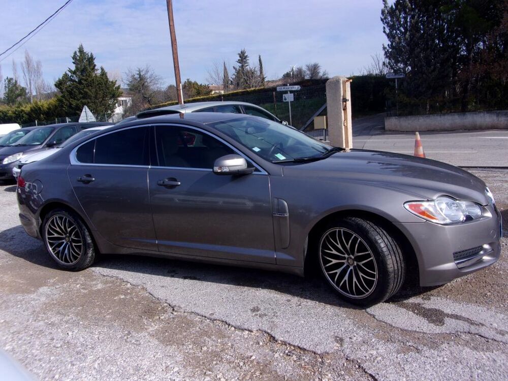 XF 2,7 V6D BI-TURBO 207CV PREMIUM BOITE AUTO 2008 occasion 13510 &Eacute;guilles