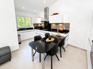  Villa à vendre 6 pièces 167 m²