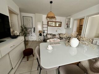 Immeuble � vendre 15 + pi�ces 607 m�