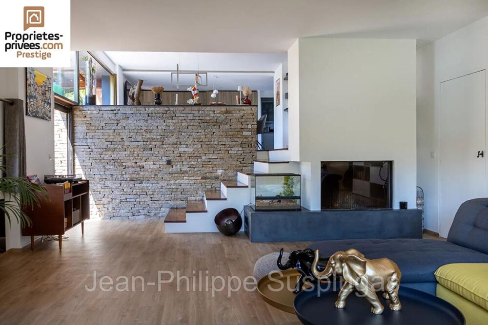 à vendre  Villa Sanary-sur-Mer (83110)