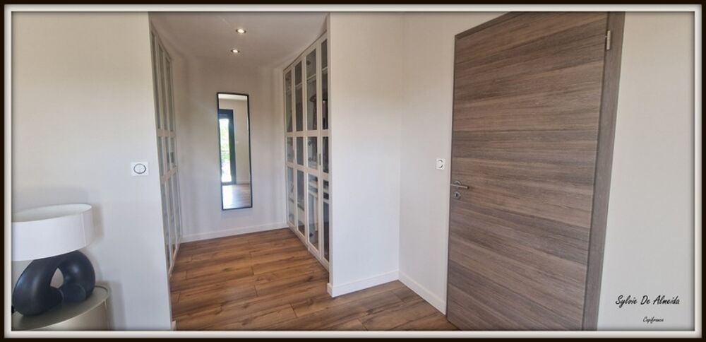 � vendre  Propri�t�/ch�teau Feillens (01570)