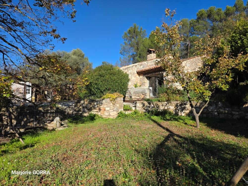 ROUGIERS VILLA T5 sur 1857 m² de terrain