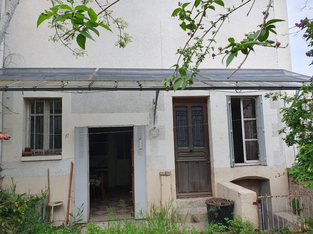 Vente Maison À vendre – Maison de ville à rénover – Bonny-sur-Loire BONNY SUR LOIRE (45) Bonny sur loire