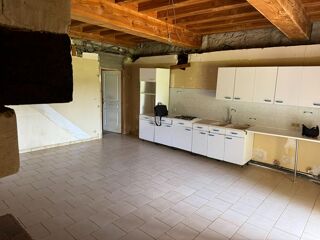  Maison  vendre 7 pices 212 m