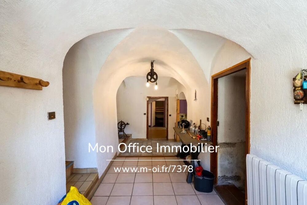 à vendre  Maison Val-des-Prés (05100)