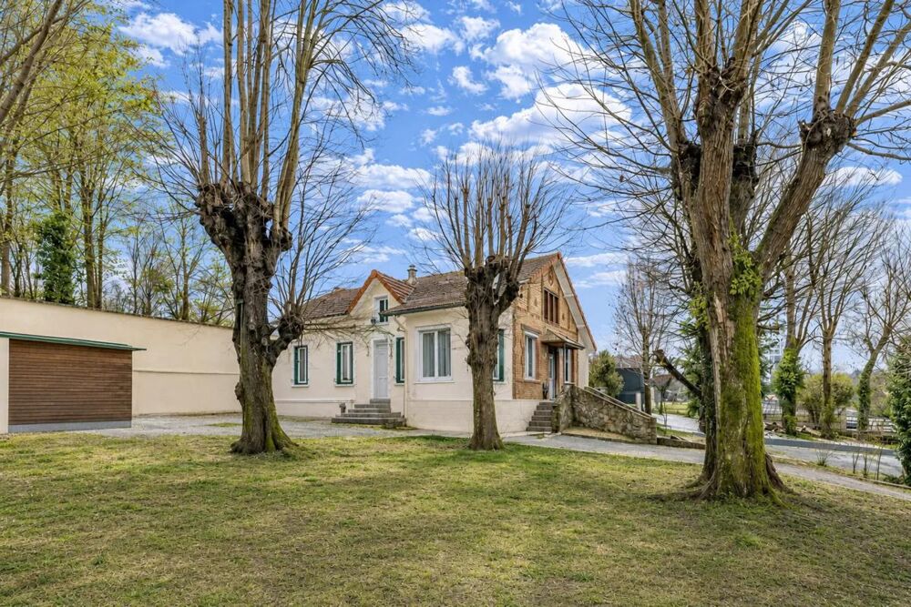Maison de 5 pièces de 200 m² situé à Le Thillay