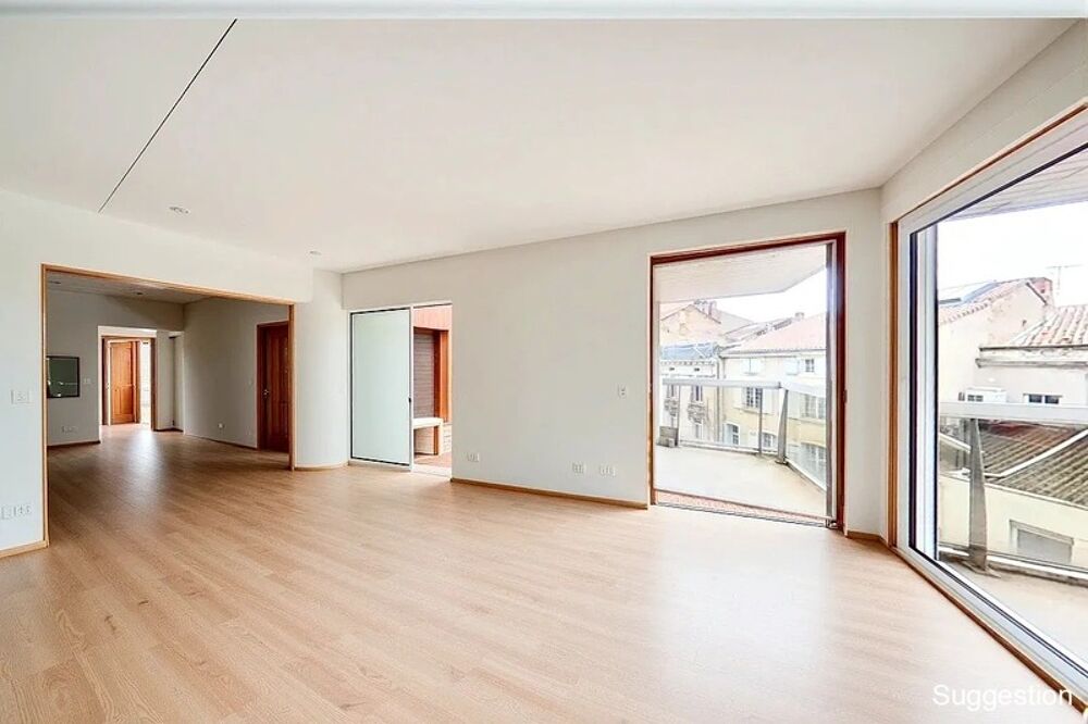 Appartement à vendre 3 pièces -91 M2 - Hypercentre AGEN (47)-3 ième étage avec ascenseur-Balcons