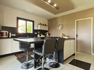  Maison � vendre 7 pi�ces 165 m�