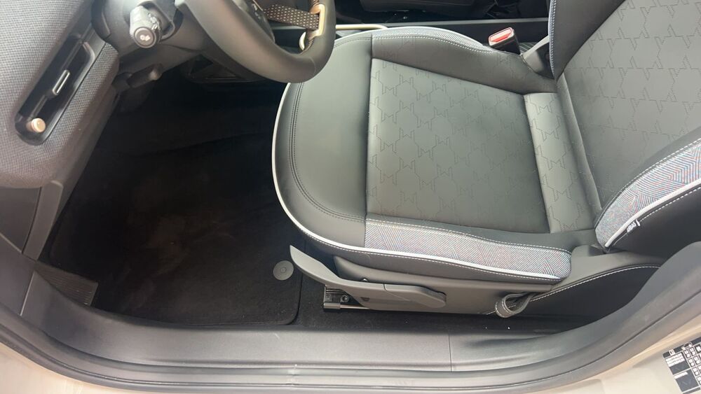 Aceman SE 218 54kWh Classic - Toit ouvrant 2025 occasion 95880 Enghien Les Bains