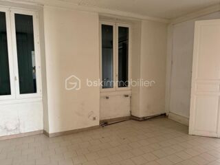  Immeuble � vendre 9 pi�ces 220 m�