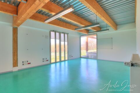 Ensemble de bureaux &agrave; vendre 319000 87350 Panazol