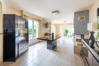  Maison � vendre 8 pi�ces 212 m�