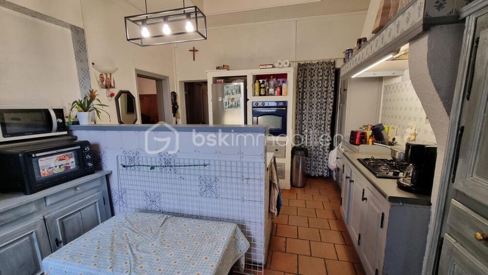 Opportunité Unique : Maison Spacieuse de 200 m² avec 67 m² Supplémentaires Aménageables en Centre-Ville !