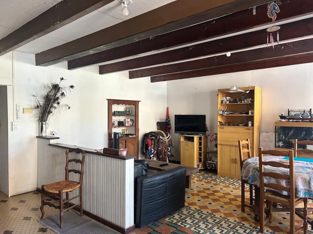 Maison de bourg avec dépendance et jardin  Saint-Juire-Champgil