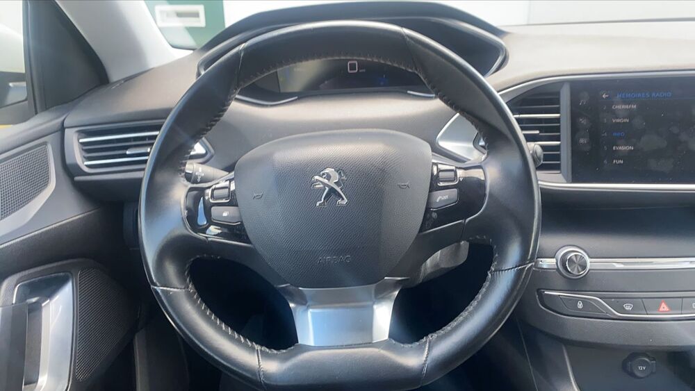 308 Societe II 1.5 BlueHDi 130 Active Business - Entretien const 2021 occasion 29200 Brest