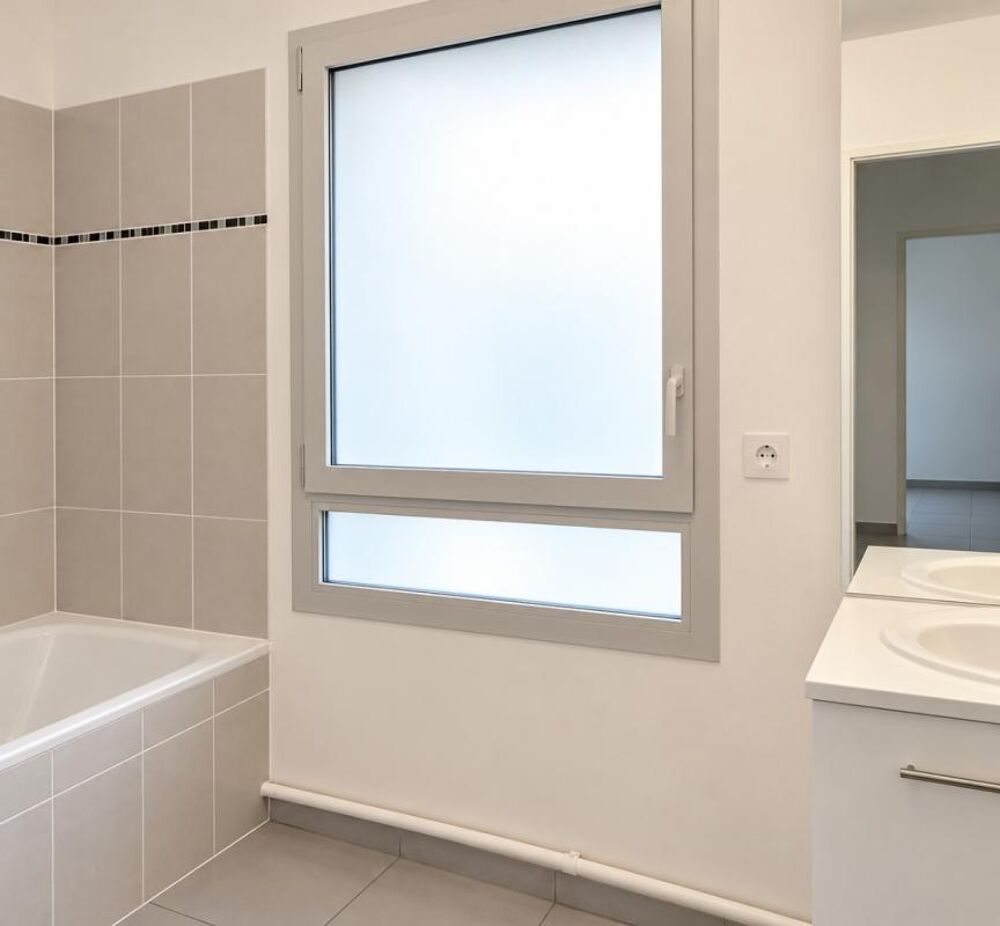 Location Maison T4 avec terrasse et jardin à  Saint-Jacques-de-la-Lande Saint jacques de la lande