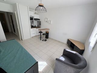  Appartement à louer 1 pièce 24 m²