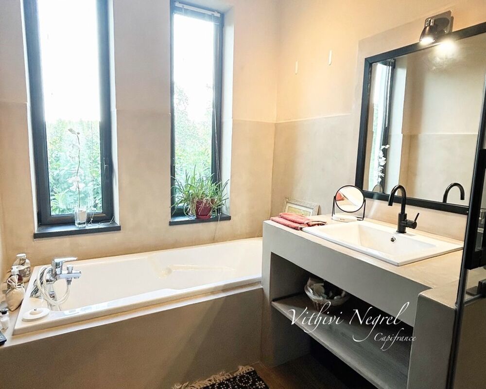 � vendre  Propri�t�/ch�teau Mouri�s (13890)