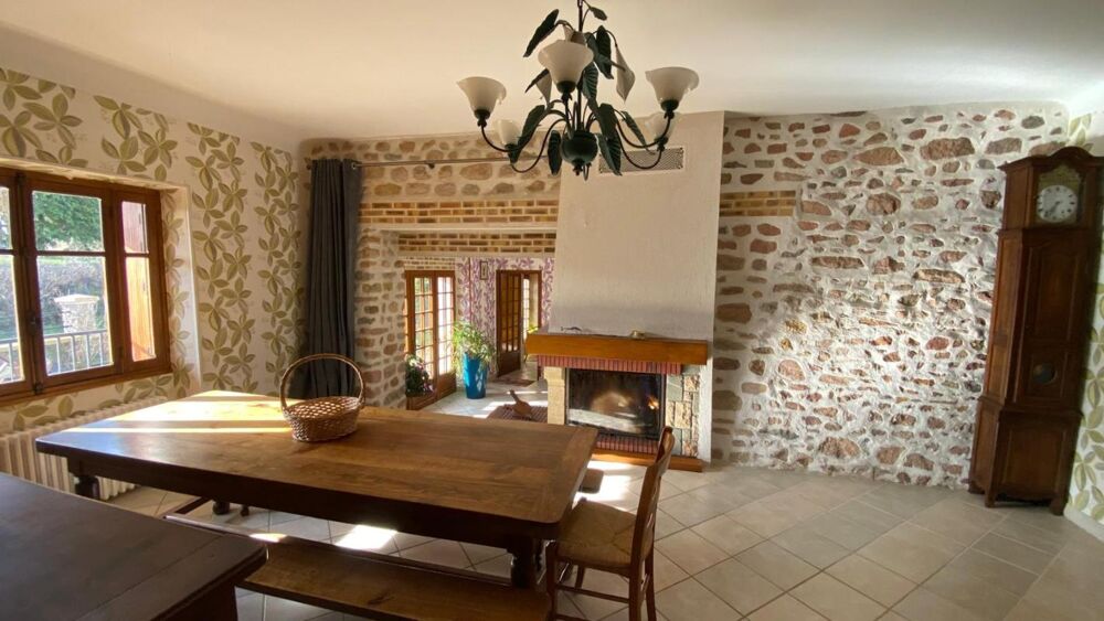 Vente Maison Maison  8 pièce(s) 200 m2 Saint saulge